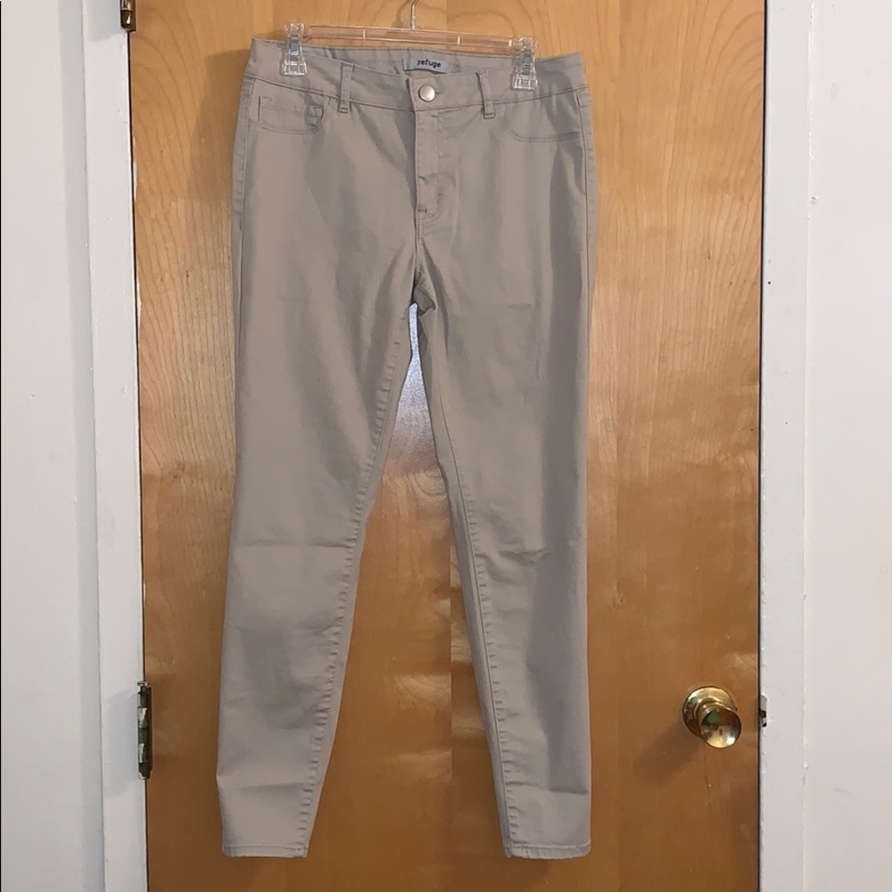 Refuge Khaki Pants